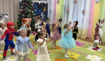 Новогодний утренник в группе "Солнышко" Новогодний утренник в группе "Солнышко".